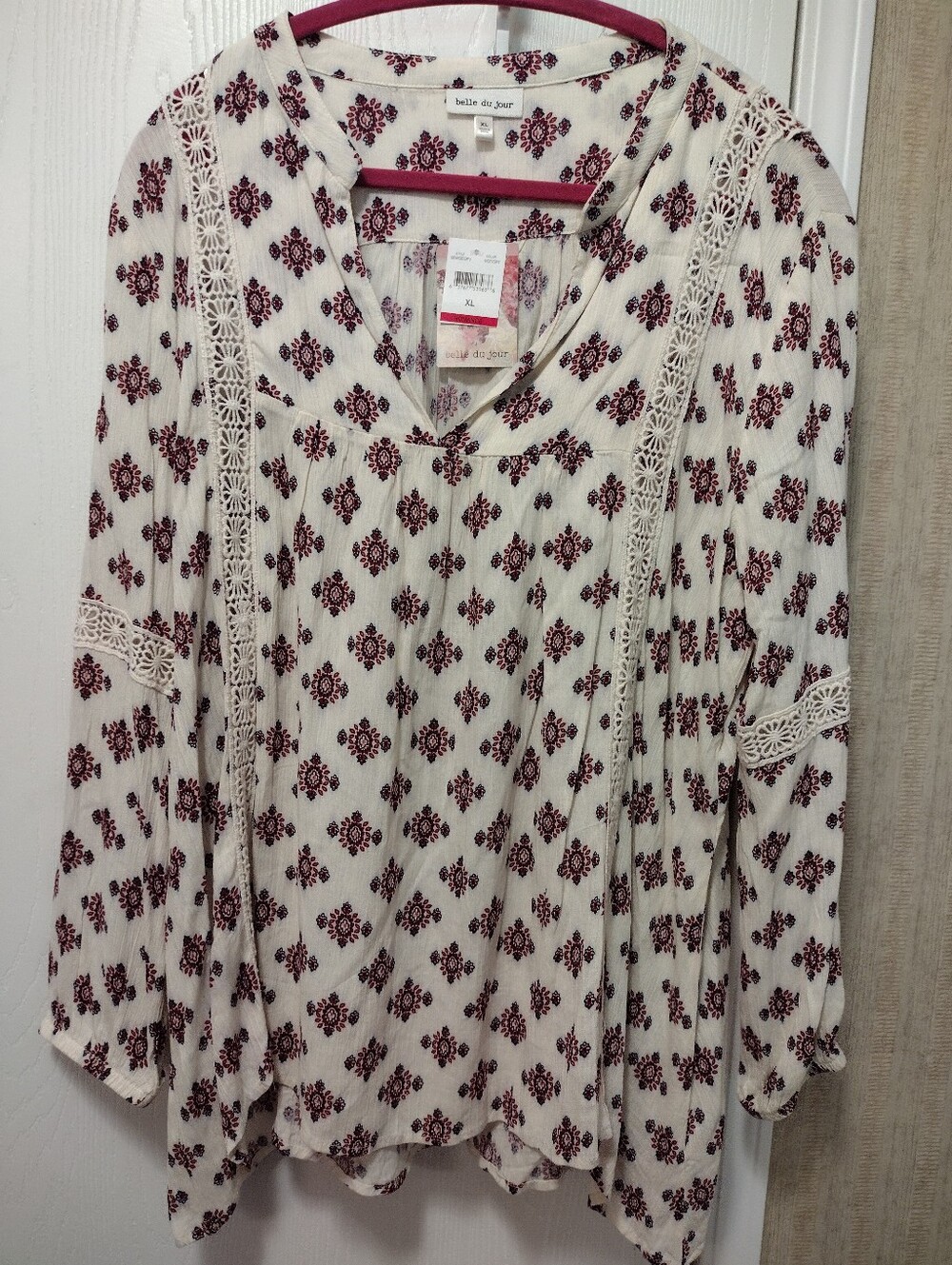 Belle Du Jour Floral Top - Pink & Cream NWT